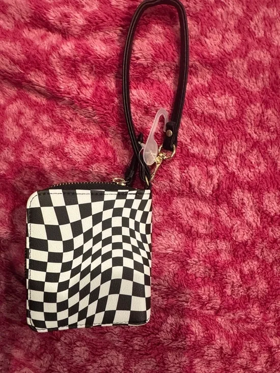 Black & White Checker Wristlet Wallet - Picture 1 of 4